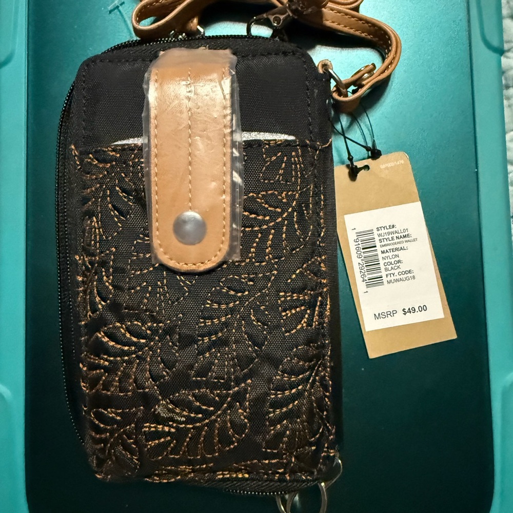 Jambu & Co Black & Tan Cell Phone Crossbody Bag Purse